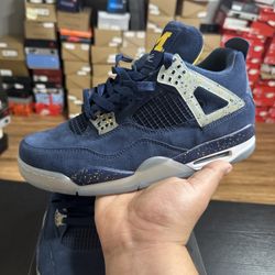 JORDAN RETRO 4  MICHIGAN WOLVERINE PE 