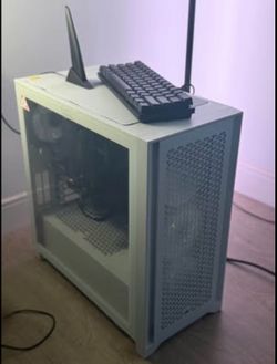 High Performance 1080p-1440p RGB Gaming PC with Razer Keyboard