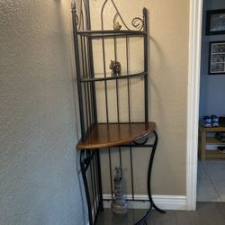 Nice Corner Shelf 