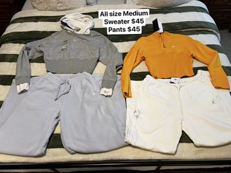 New Women's  Nike Size S/M