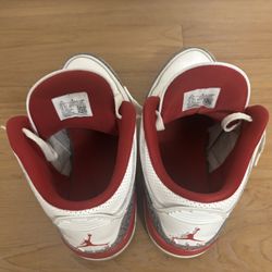 jordan’s 3s cardinal red