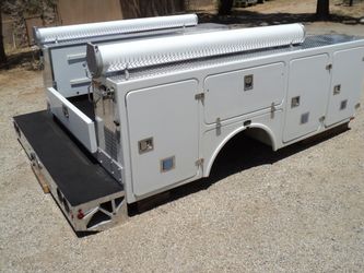 WILD CHILD-75% >The "BRAND FX TOP OF CLASS" All Fiberglass Utility Bed auto parts accessories