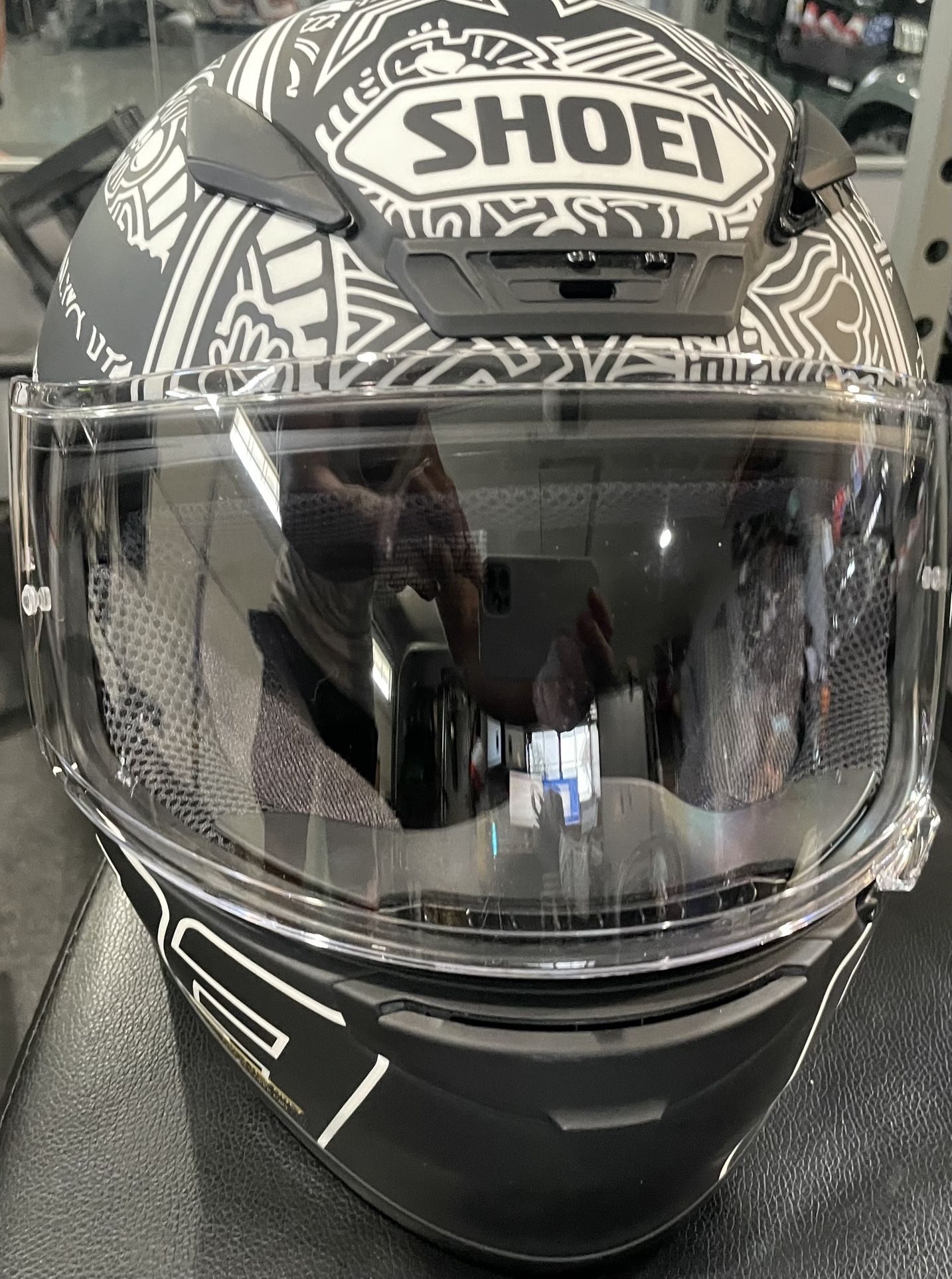 burton fly core snowboard Women's Feelgood Flying V 2026 149 filter__riding_style_long_distance_touring 39960 Hook Size:18/0 Visor or no visor free bevel made edge