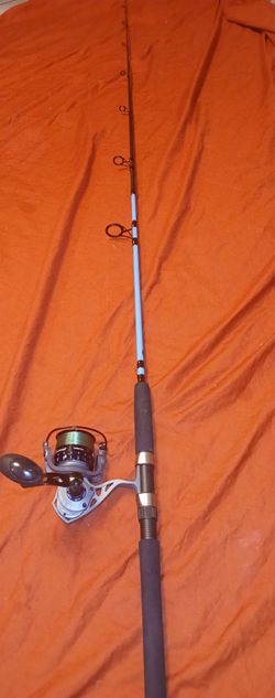 1)New dark Grey Tsunami  Barrier ll 8000 on New Foam grip Penn Wrath tm graphite 2 piece 7'0 Rod