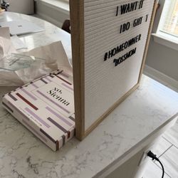 Board Sign w/ Letters 