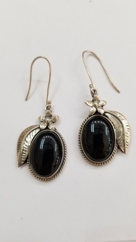 Earrings Sterling Silver With Onyx