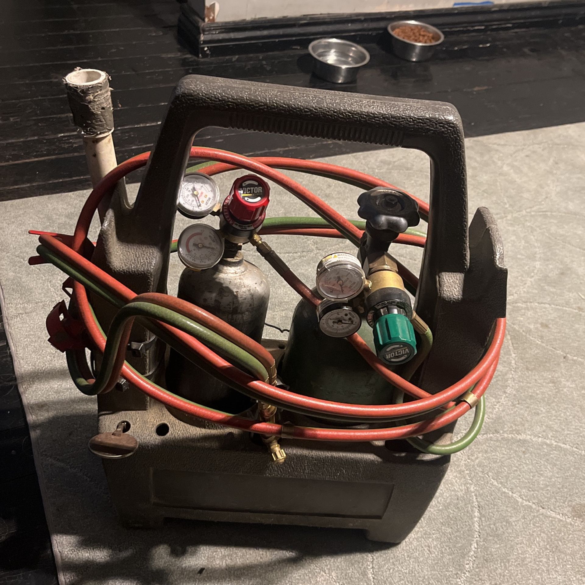 Victor oxygen and Acetylene Tank