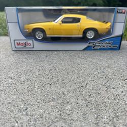 1971 Chevy Camaro Z/28 1:18 Scale – Maisto Special Edition Bumblebee – In Box 