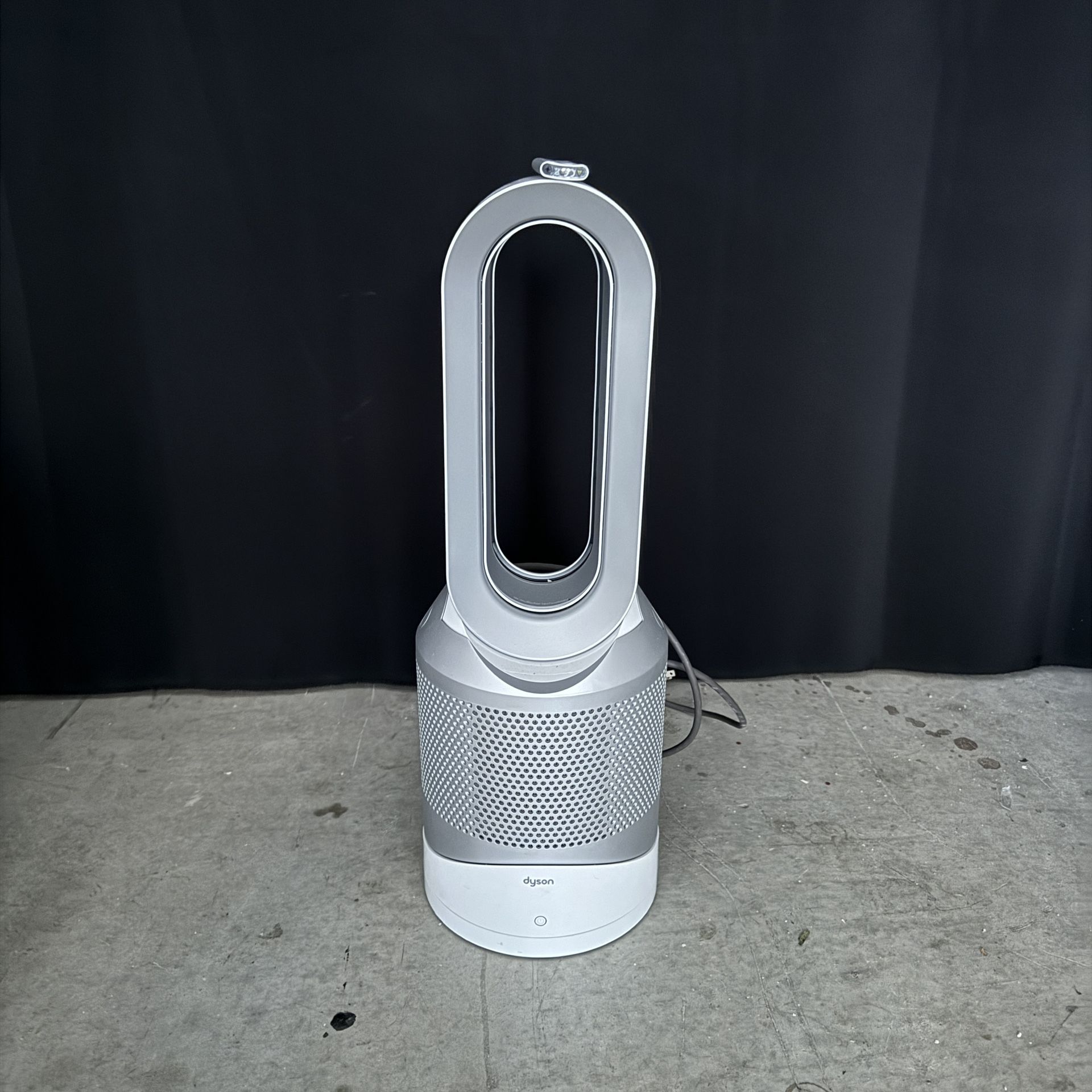 Dyson - HP01 Pure Hot + Cool Air Purifier, Heater and Fan - White/Silver