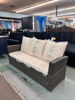 🔥Hot Deal🔥Brand New Wicker Outdoor Patio Sofa $250 each