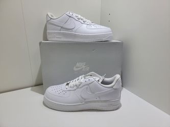 Air forces size 9.5 men