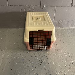 Plastic Portable Dog Kennel