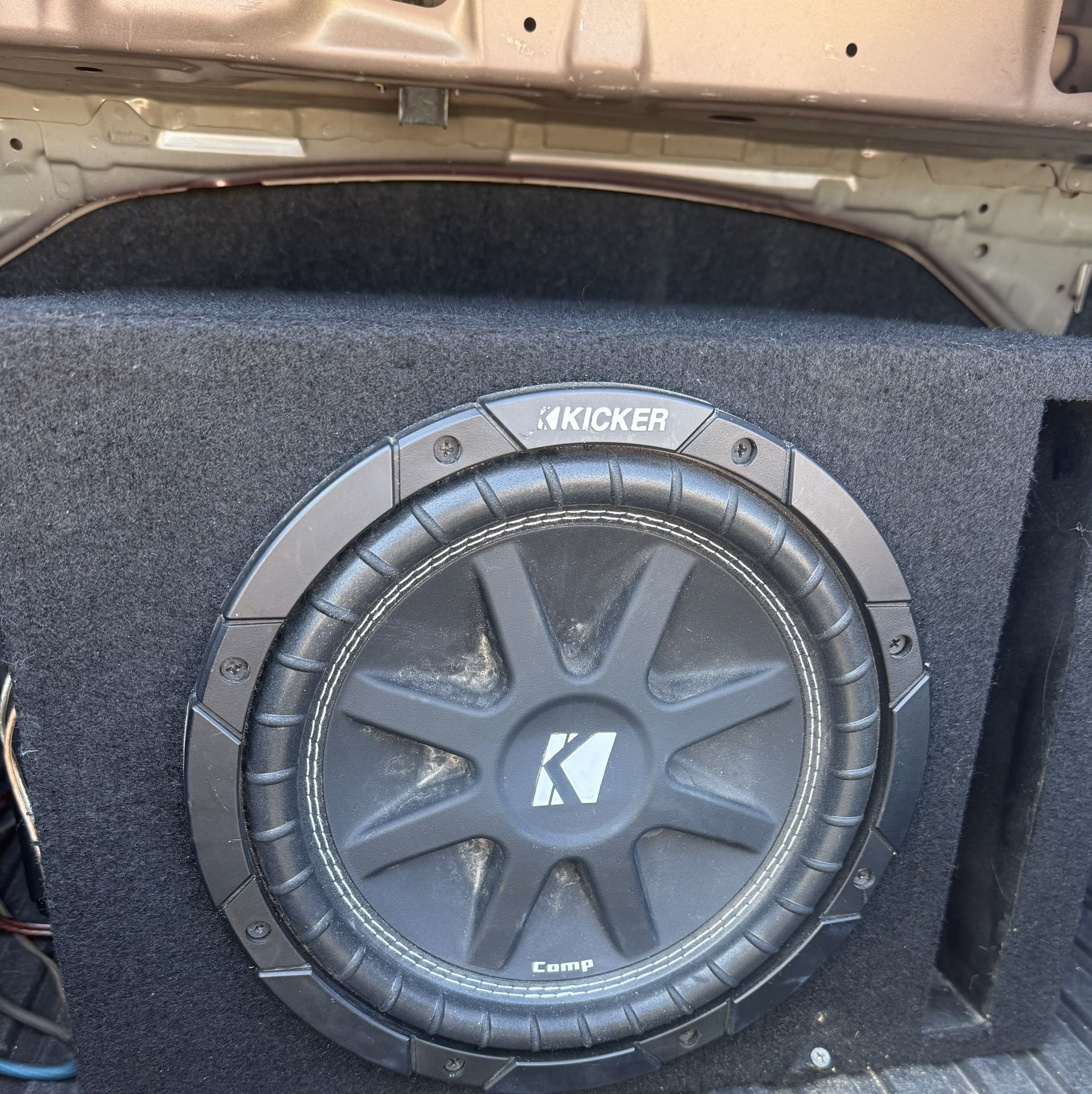 Kicker Comp / Amplifier