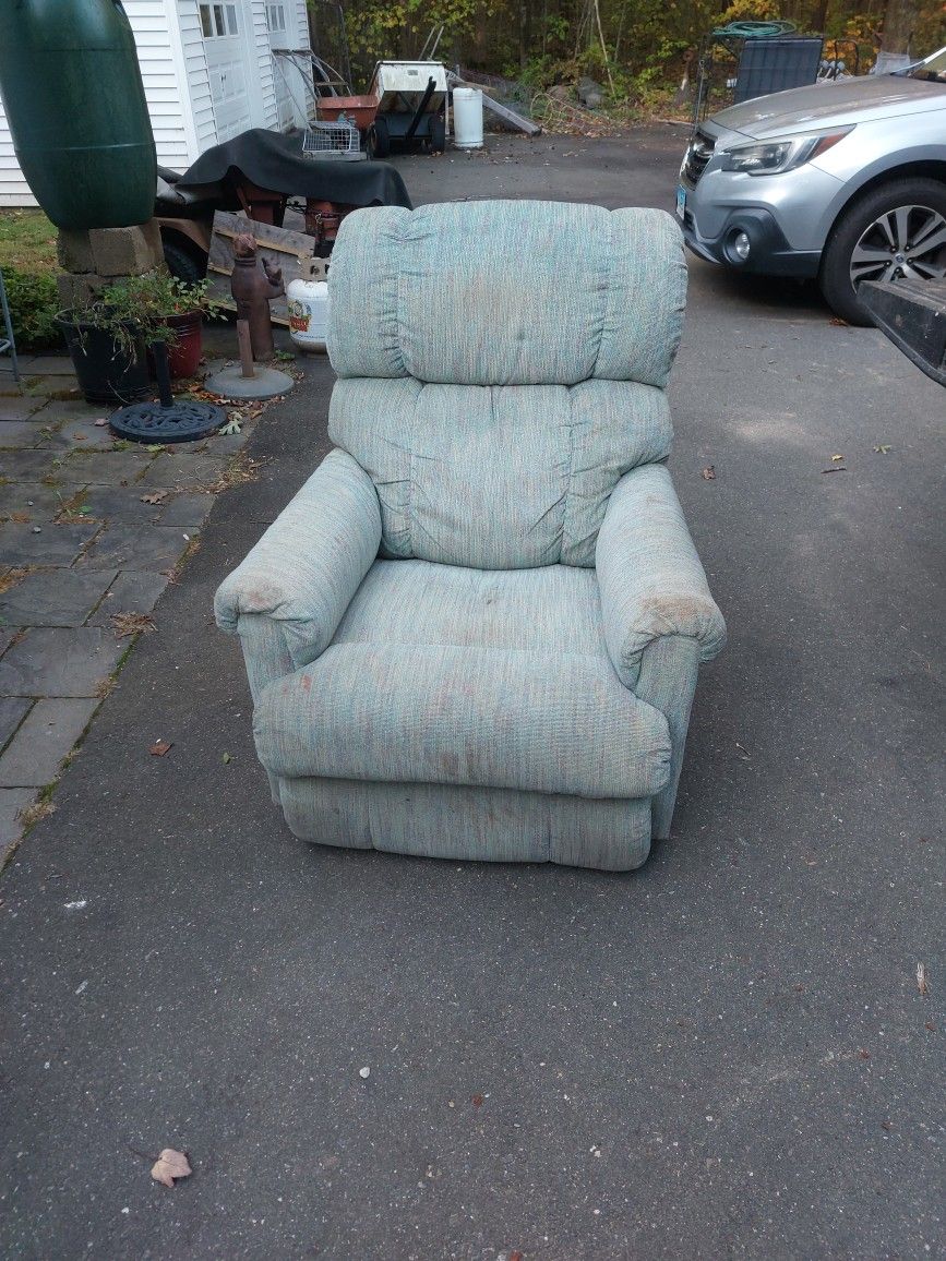 Free Lazyboy Lounger
