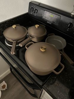 Ceramic pots