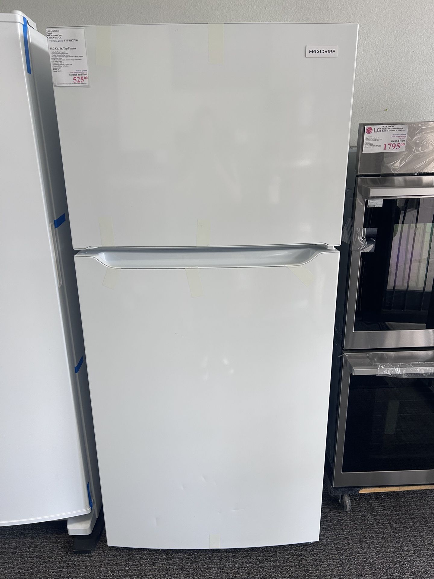 New FRIGIDAIRE 18.3 Cu. Ft. Top Freezer