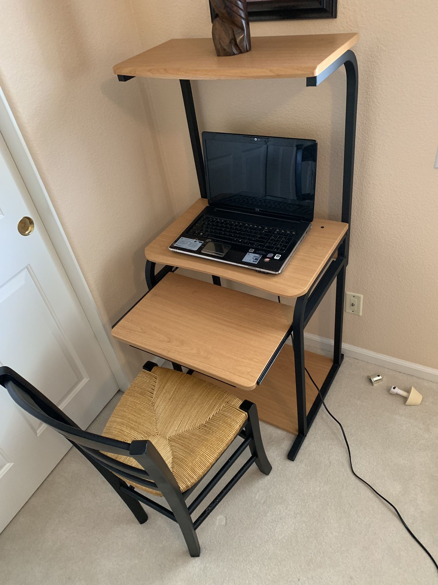 Kids desk