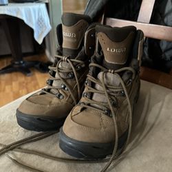 Lowa Hiking Boots