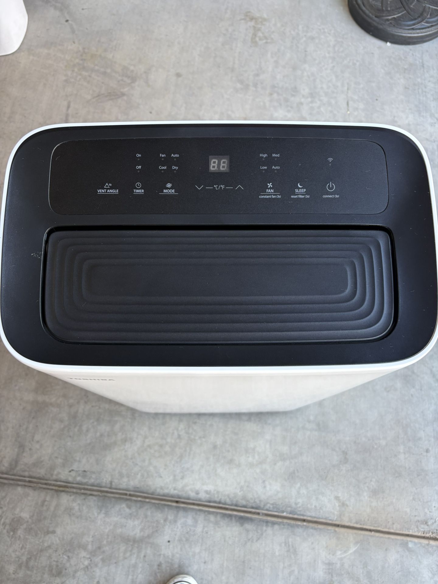 TOSHIBA MOBILE TYPE AIR CONDITIONER Portable