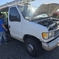 Ford Econoline 