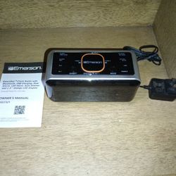 Emerson - Clock Radio Bluetooth 