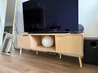 TV STAND