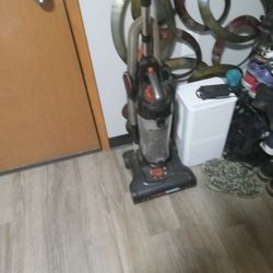 7 Vaccum Cleaners $10 Each