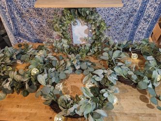 Wreaths With Removable Light Up Disco Balls 