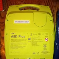 AED DEFIBRILLATOR 