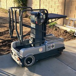JLG Lift