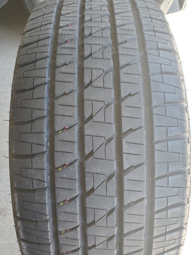 Bridgestone  Dueler Size P285=45R22 Tire