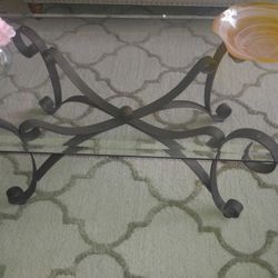 3 piece linvingroom tables.