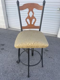 Table Chairs (x2)