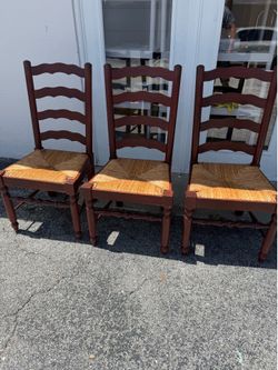 Set of 3 chairs