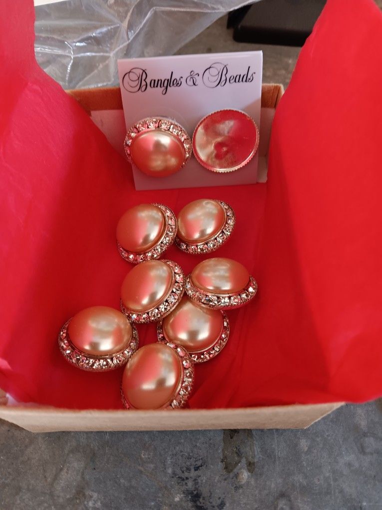 Bengals And Beads Earrings And Buttons 