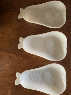 Adorable Vintage Milk 🥛 Glass! $5 for each or $10 for all!