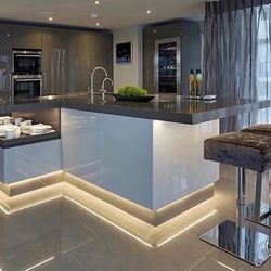 Custom Kitchen Cabinets