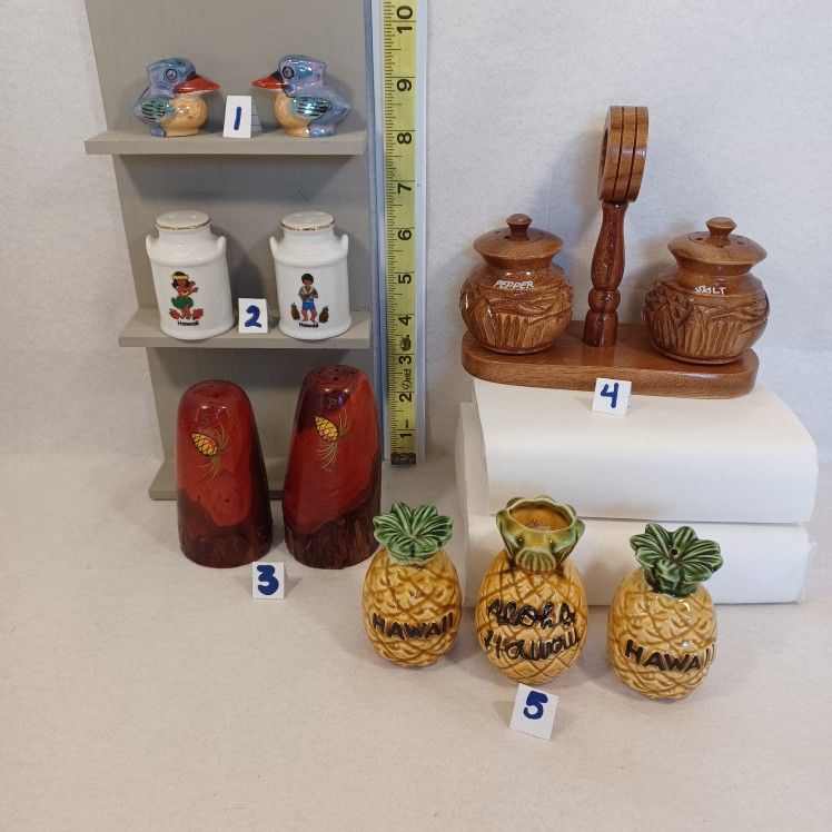 Vtg Polynesian Hawaiian S&P Shakers