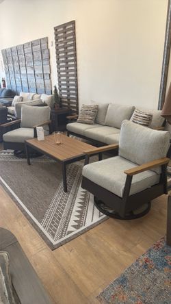 4 Piece Aluminum Patio Set With Wood Accents *New Patio Furniture*