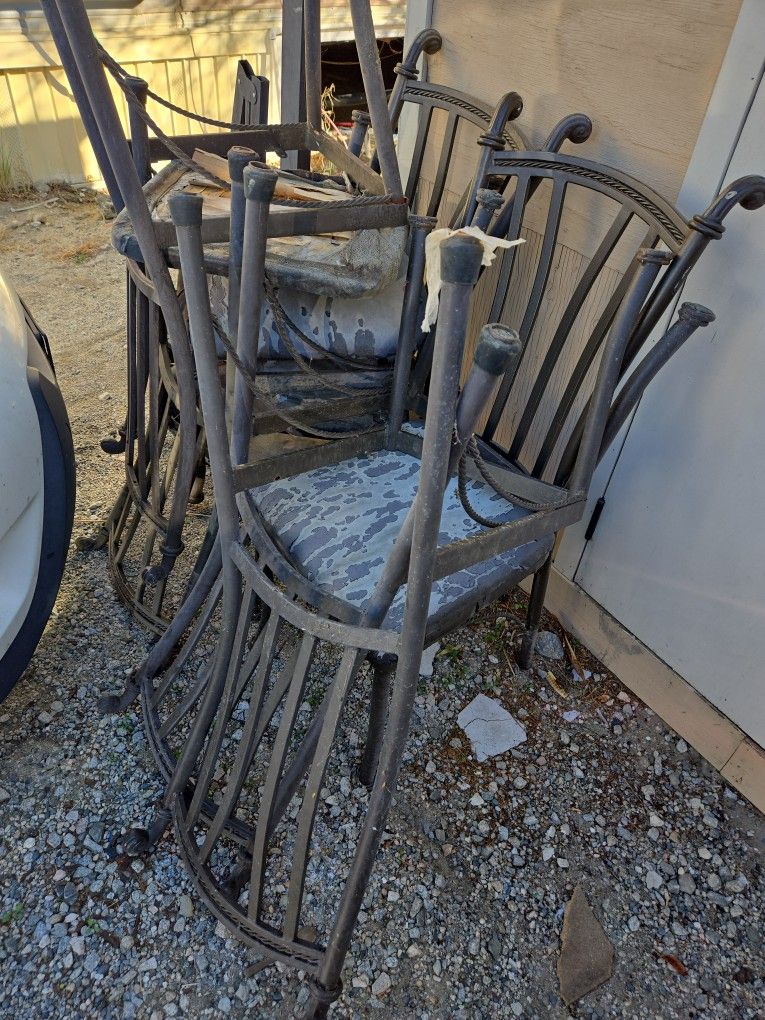 Free Metal Chairs 