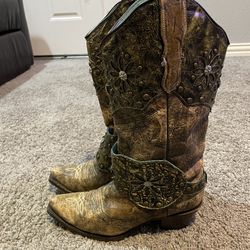 Corral boots 👢 $55 size 9