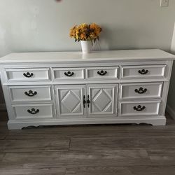 Dresser Credenza Buffet 