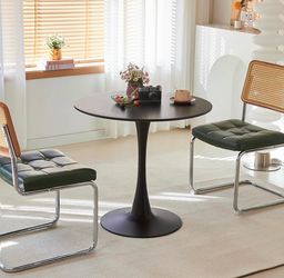 31.5” Round Tulip Table with Thickened Tabletop & Metal Pedestal