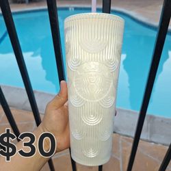 Starbucks 2022 or 2023 Siren Shell Pearl Mermaid Scales Cold Cup Tumbler. 