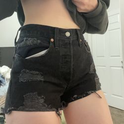 Levi’s shorts
