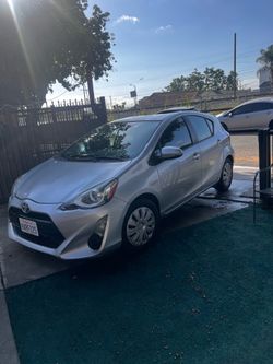 Toyota Prius c