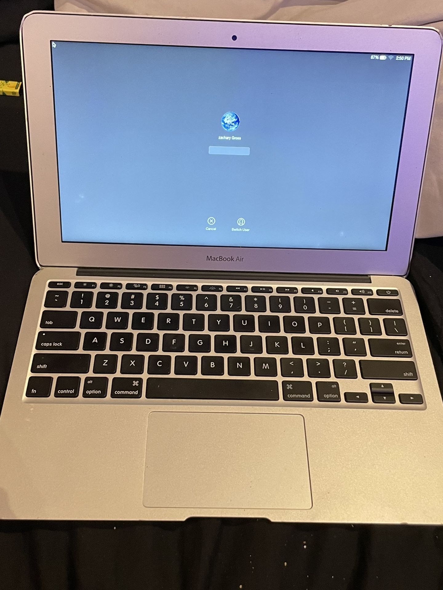 Late 2010 MacBook Air (4GB RAM)