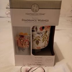 NIB Huntington Home Floral Accent Fragrance Wax Warmer & Nightlight