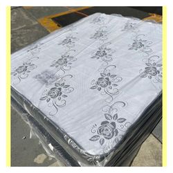 King size mattress / Colchon