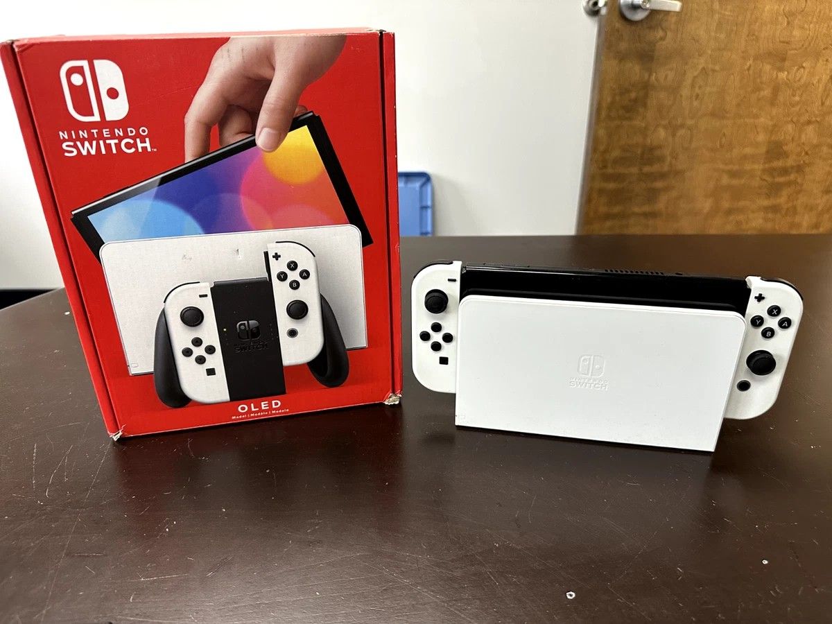White Nintendo OLED
